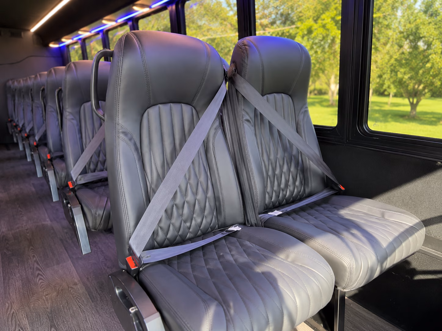 arrange transportation for your next airport transfer 1