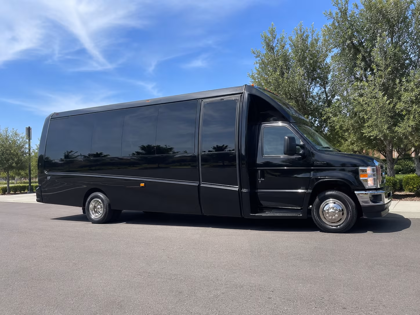 arrange transportation for your next airport transfer 2