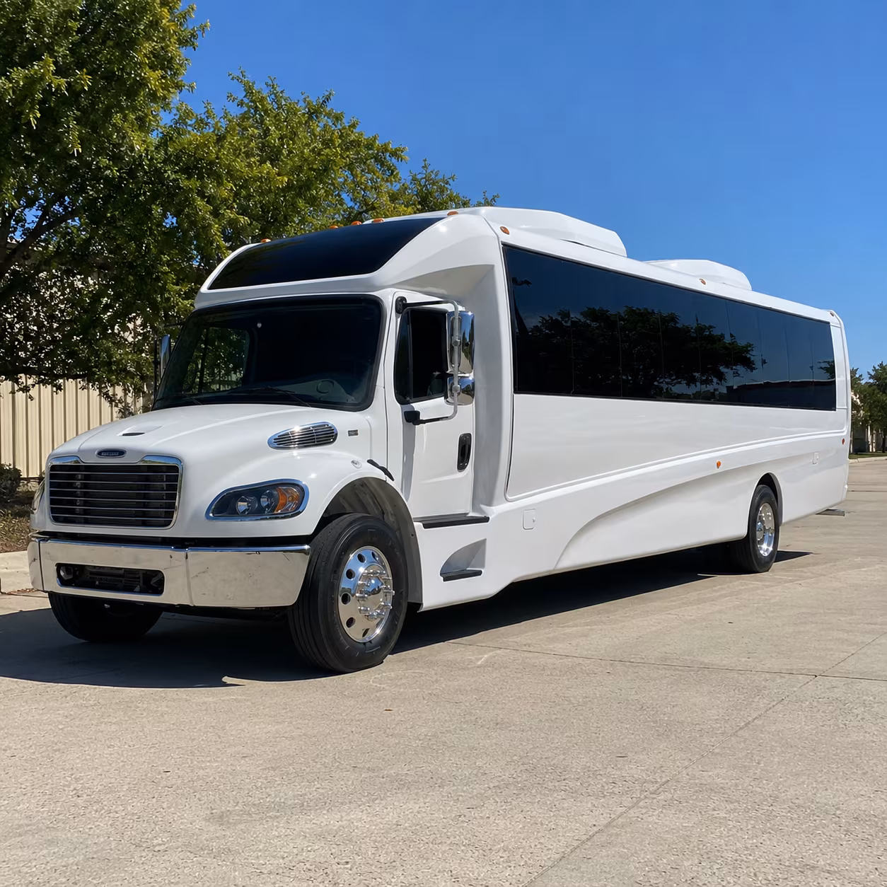 lowell 20 passenger minibus