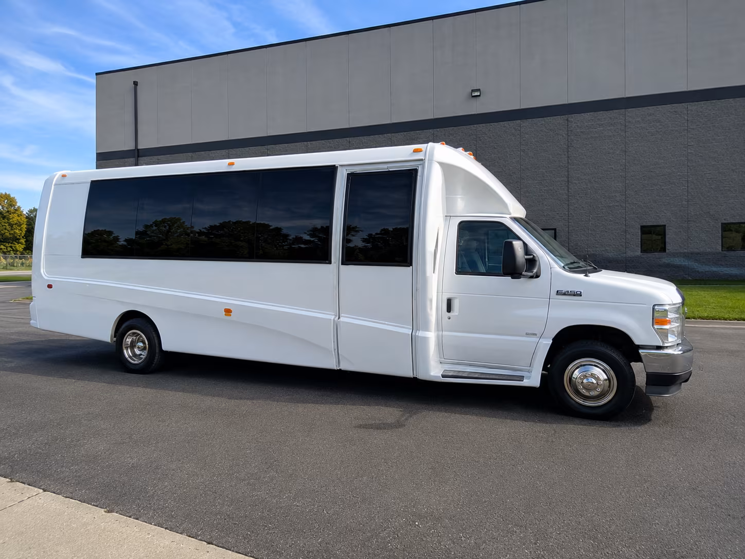 minibus rentals for lowell wedding party transportation on the big day