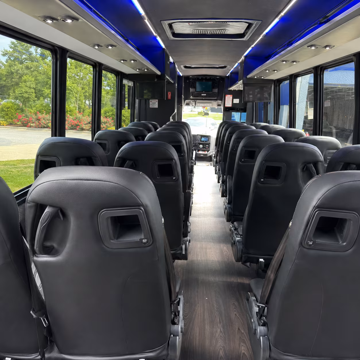 minibus rentals for smaller prom friend groups around lowell